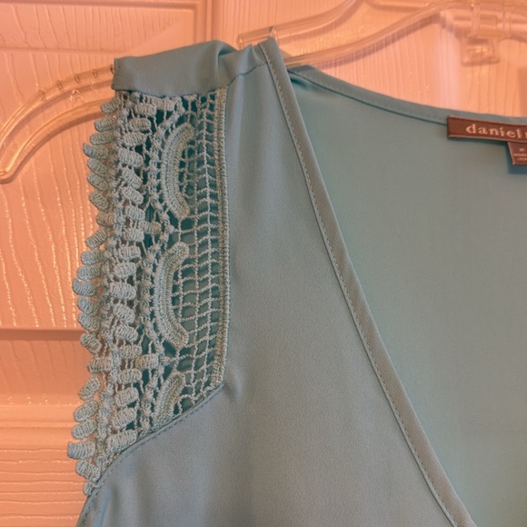 Daniel Rainn | M - Picture 2 of 2